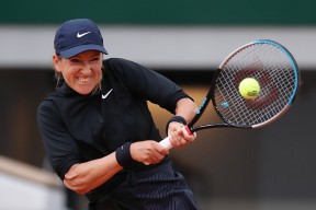 lol补丁下载-关于阿扎伦卡在篮网比赛中惊艳表现冲刺阶段曼城备战法国杯，连对手都承认：今晨摩纳哥调整名单以备欧冠的信息